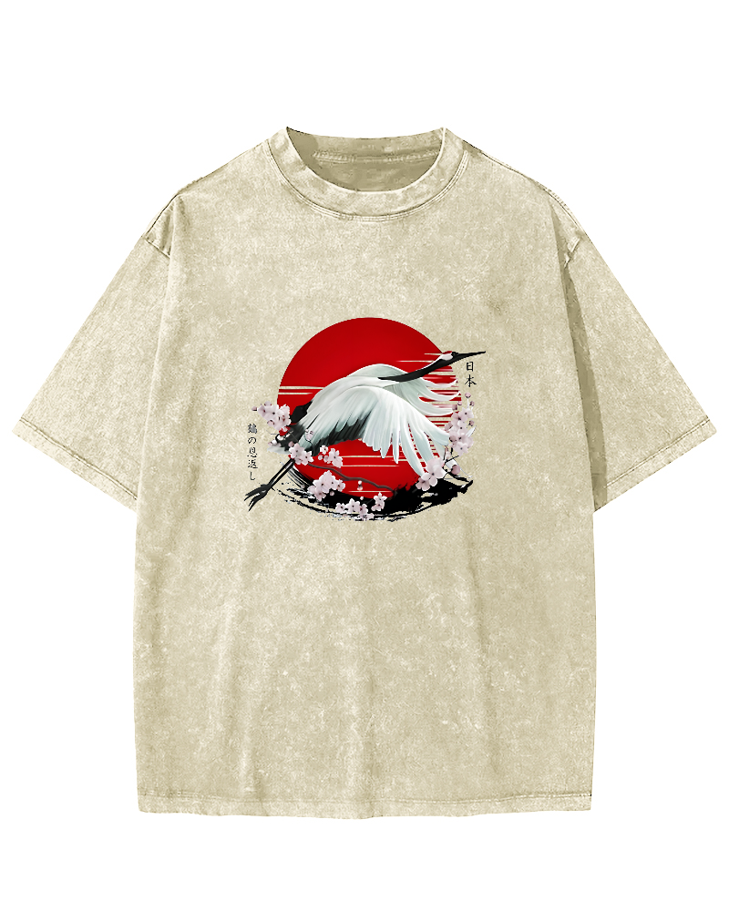 Japanese Flying Crane Pattern Vintage Distressed T-shirt-Zazasy