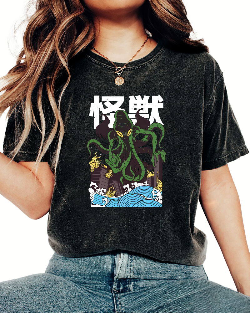 Japanese Octopus Pattern Vintage Distressed T-shirt-Zazasy