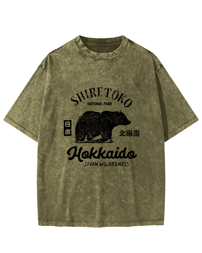 Japanese Writing Bear Pattern Vintage Distressed T-shirt-Zazasy