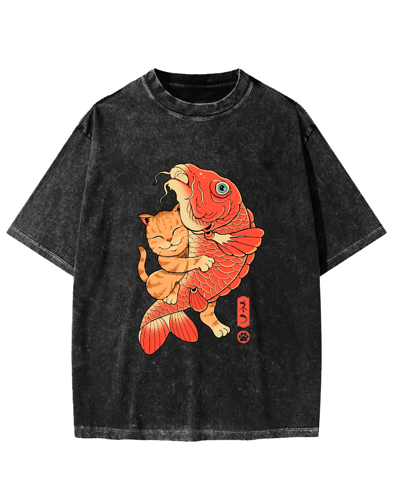 Japanese Style Cat Holding Koi Fish Vintage Distressed T-shirt-Zazasy