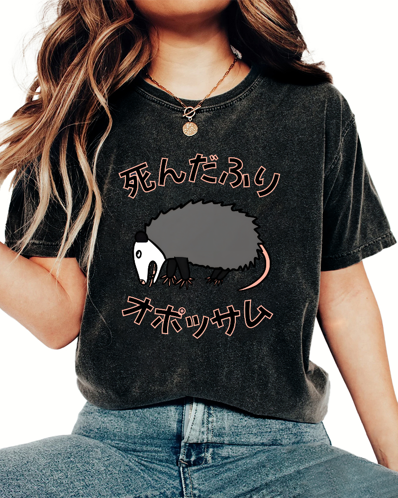 Japanese Mouse Vintage Distressed T-shirt-Zazasy