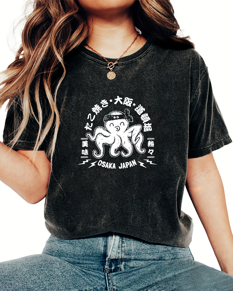 Japanese Script Octopus Pattern Vintage Distressed T-shirt-Zazasy