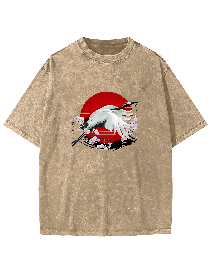 Japanese Flying Crane Pattern Vintage Distressed T-shirt-Zazasy