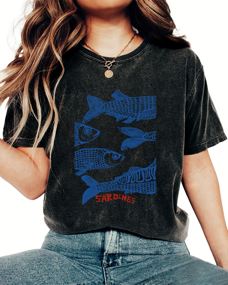 Retro Sea Fish Pattern Vintage Distressed T-shirt-Zazasy