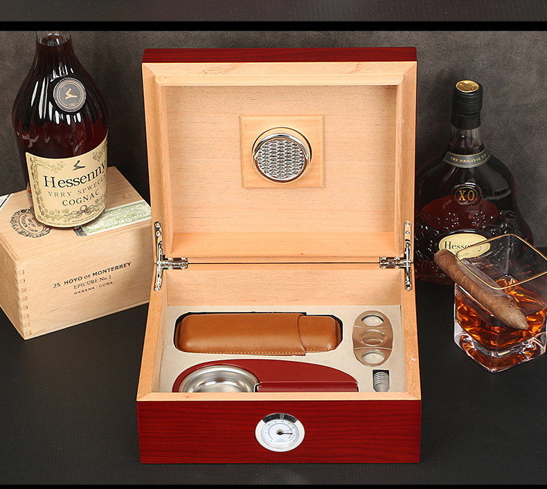 Benjamin Portable Cigar Humidor Set-35 Cigars