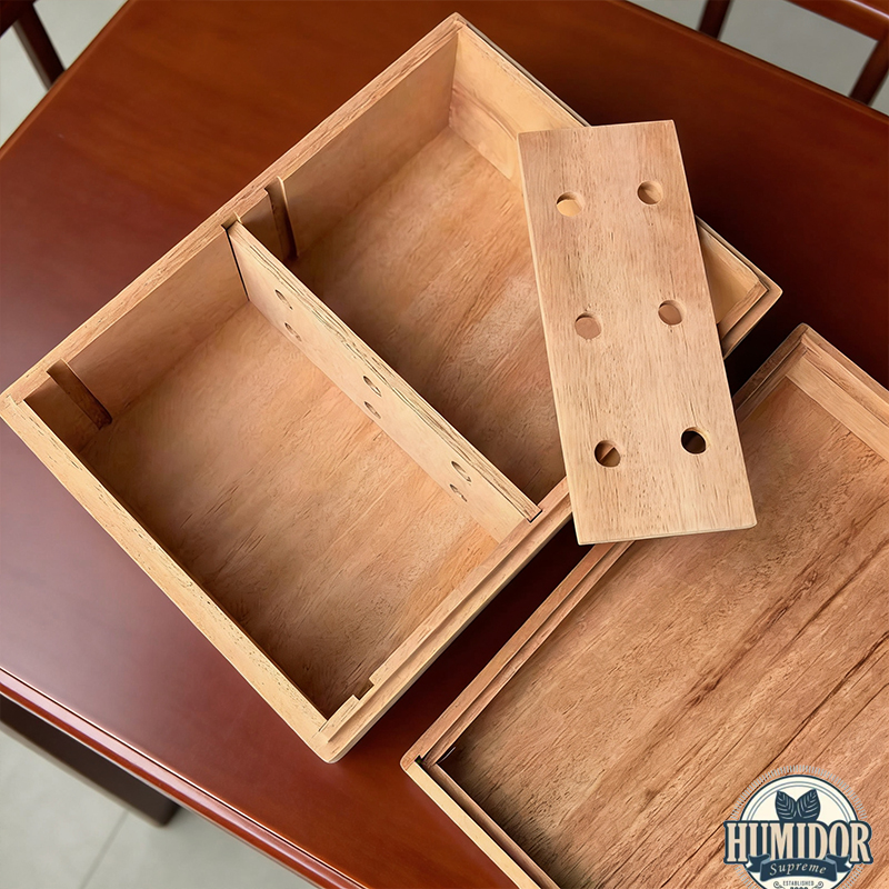 Benjamin Premium Mortise-and-tenon Mahogany Cigar Box with Custom Photo Lid