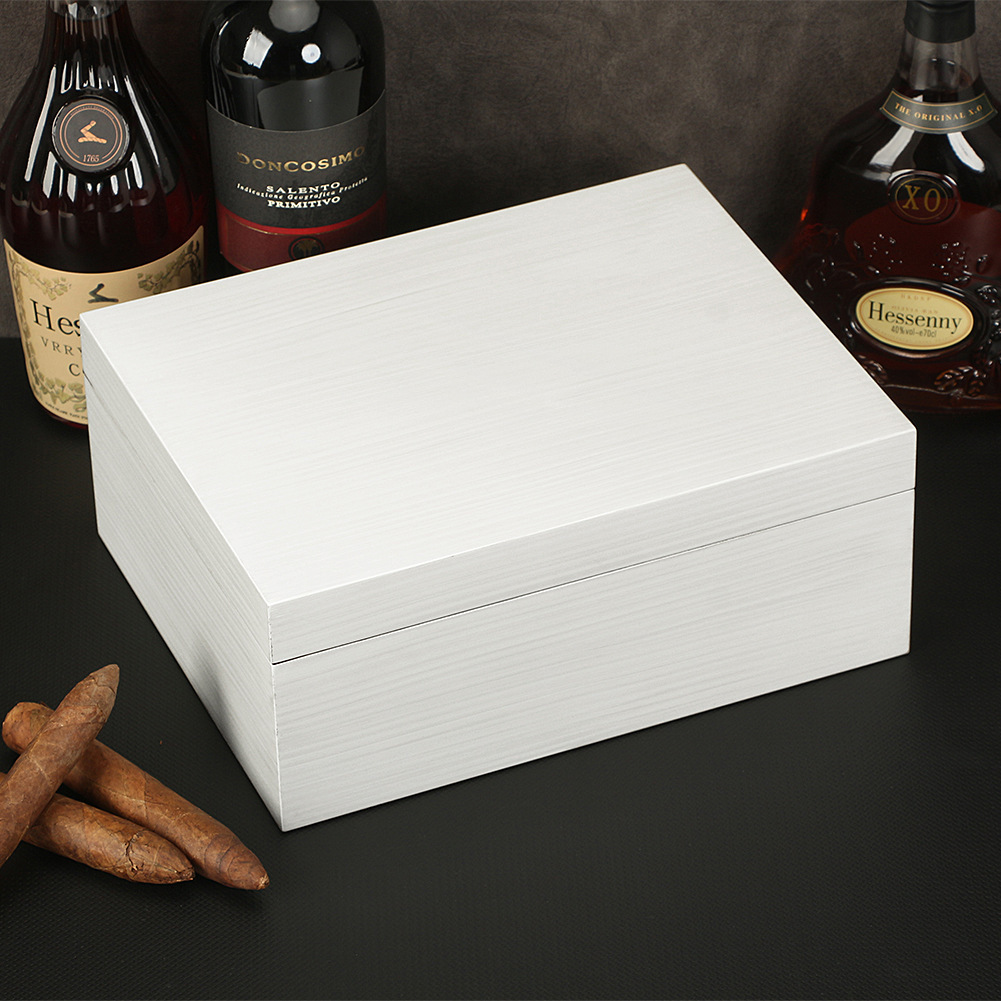 Benjamin Piano Finish Cedarwood Cigar Humidor-40-50 Cigars