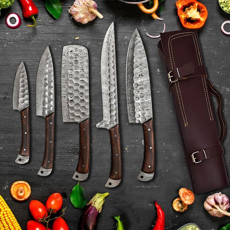 „🔪✨ Set de bucătar din oțel Damasc premium: cadoul perfect pentru pasionații cunoscuți ai bucătăriei și pasionații în aer liber! 🎁🍳"