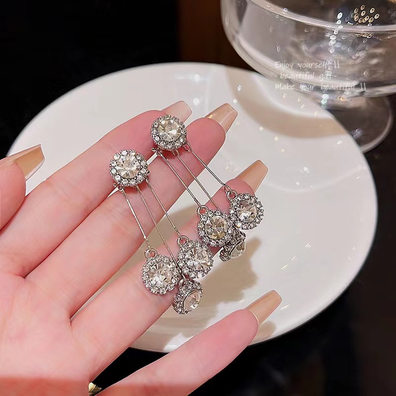 🎁 ¡Descuento del 48% en todos los productos! Joyas de lujo ligero con destellos de diamantes para la reina ✨💎