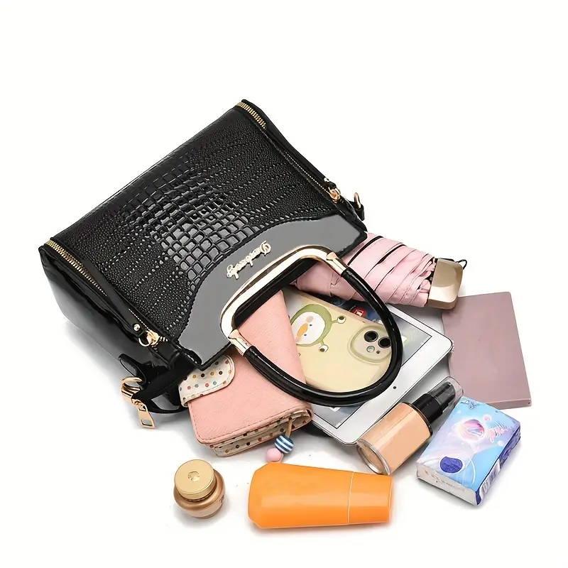 Elegante bolso de mano de piel de cocodrilo texturizada