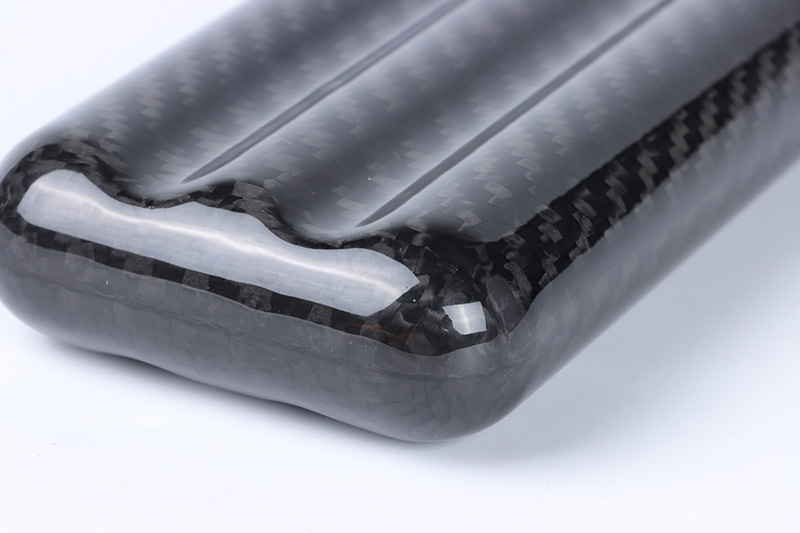 Carbon Fiber Cigar Case Humidors Tube Holder Storage Box Travel Case Modern Lightweight Portable Elegant Ideal for Travelers