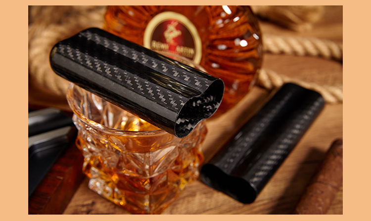 Carbon Fiber Cigar Case Humidors Tube Holder Storage Box Travel Case Modern Lightweight Portable Elegant Ideal for Travelers