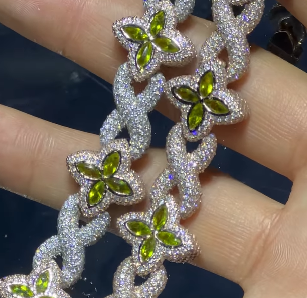 Moissanite Emerald Infinity Lucky Flower Bracelet