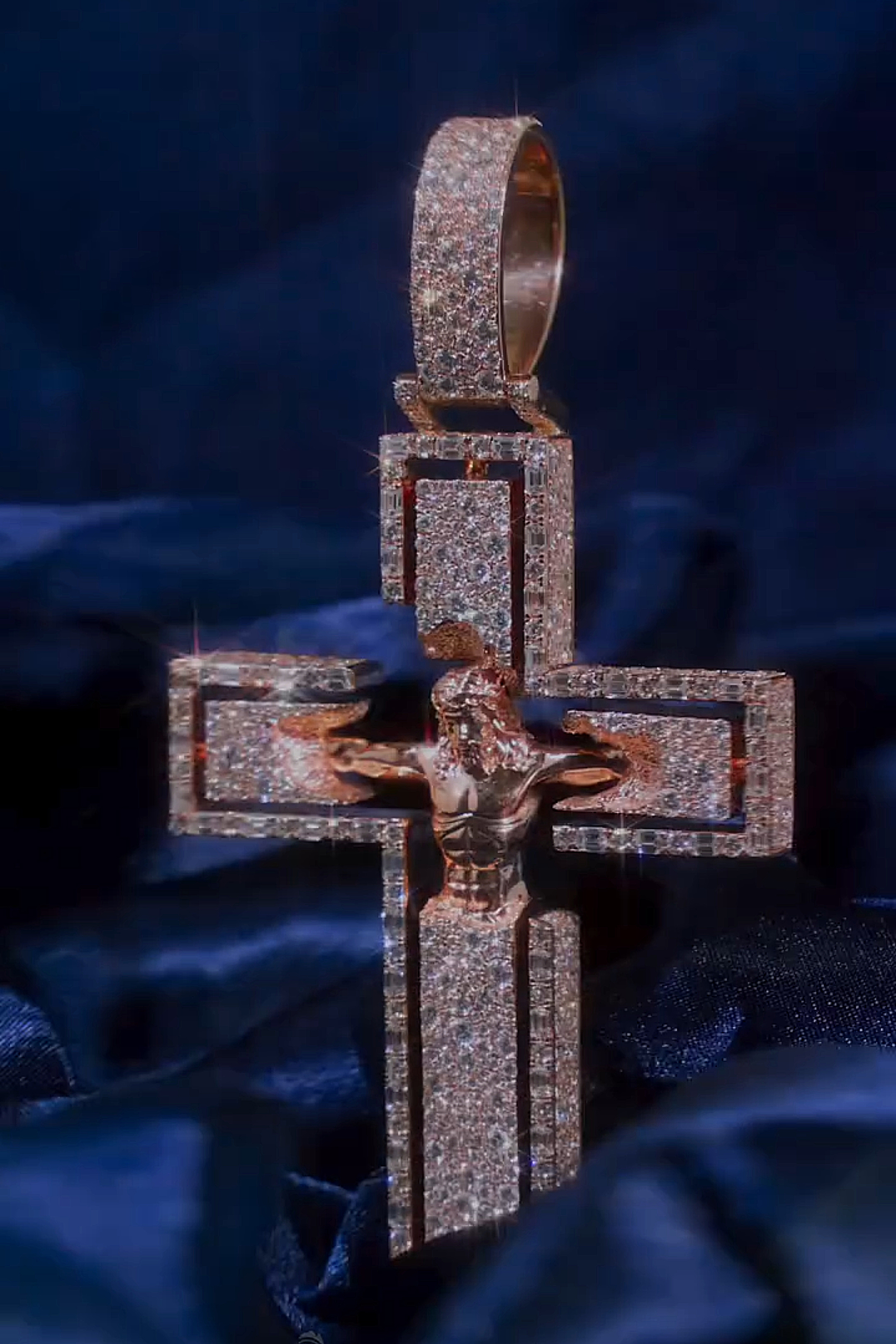 Moissanite Open Frame Crucifix Pendant