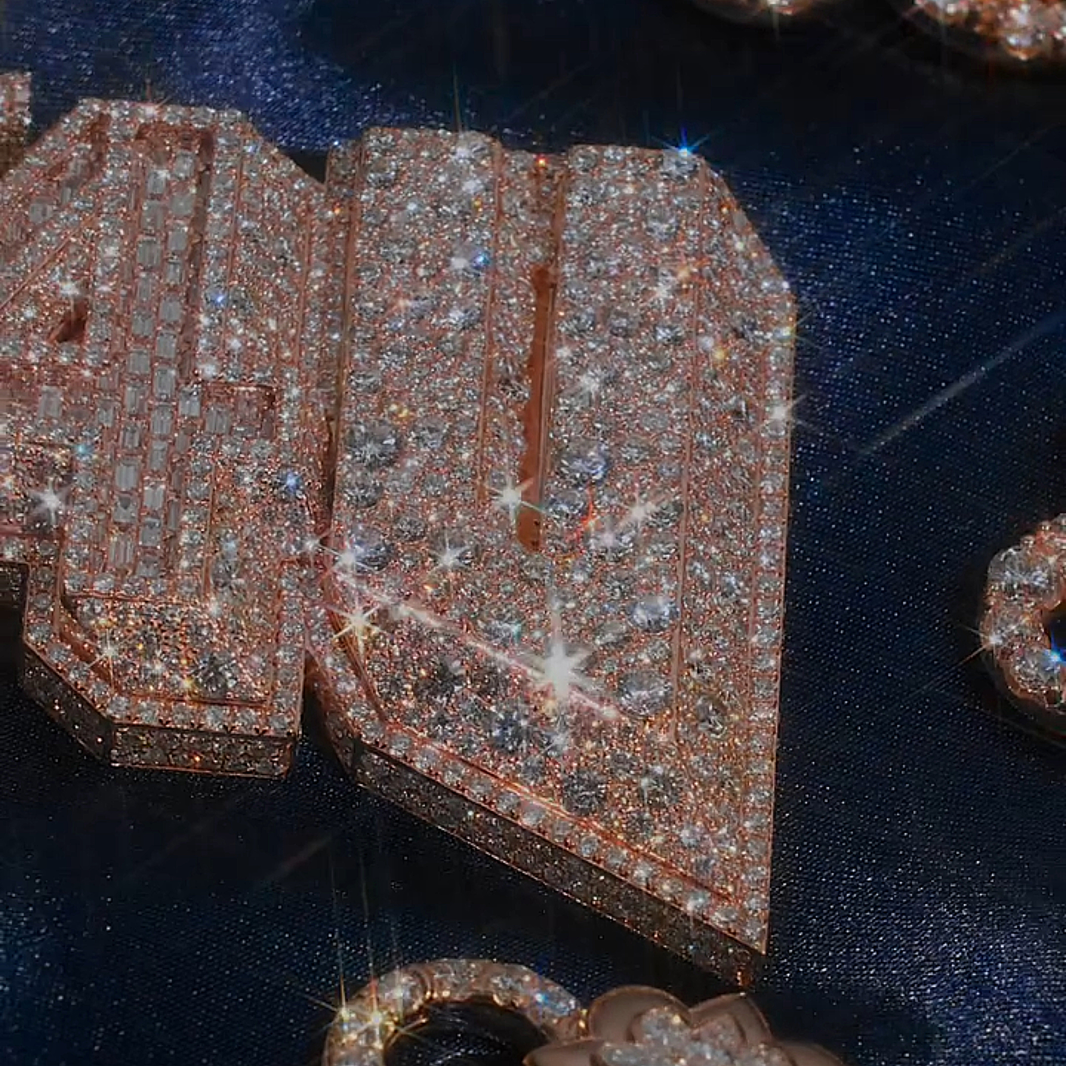 [Moissanite TS4N Geometric Letter Pendant