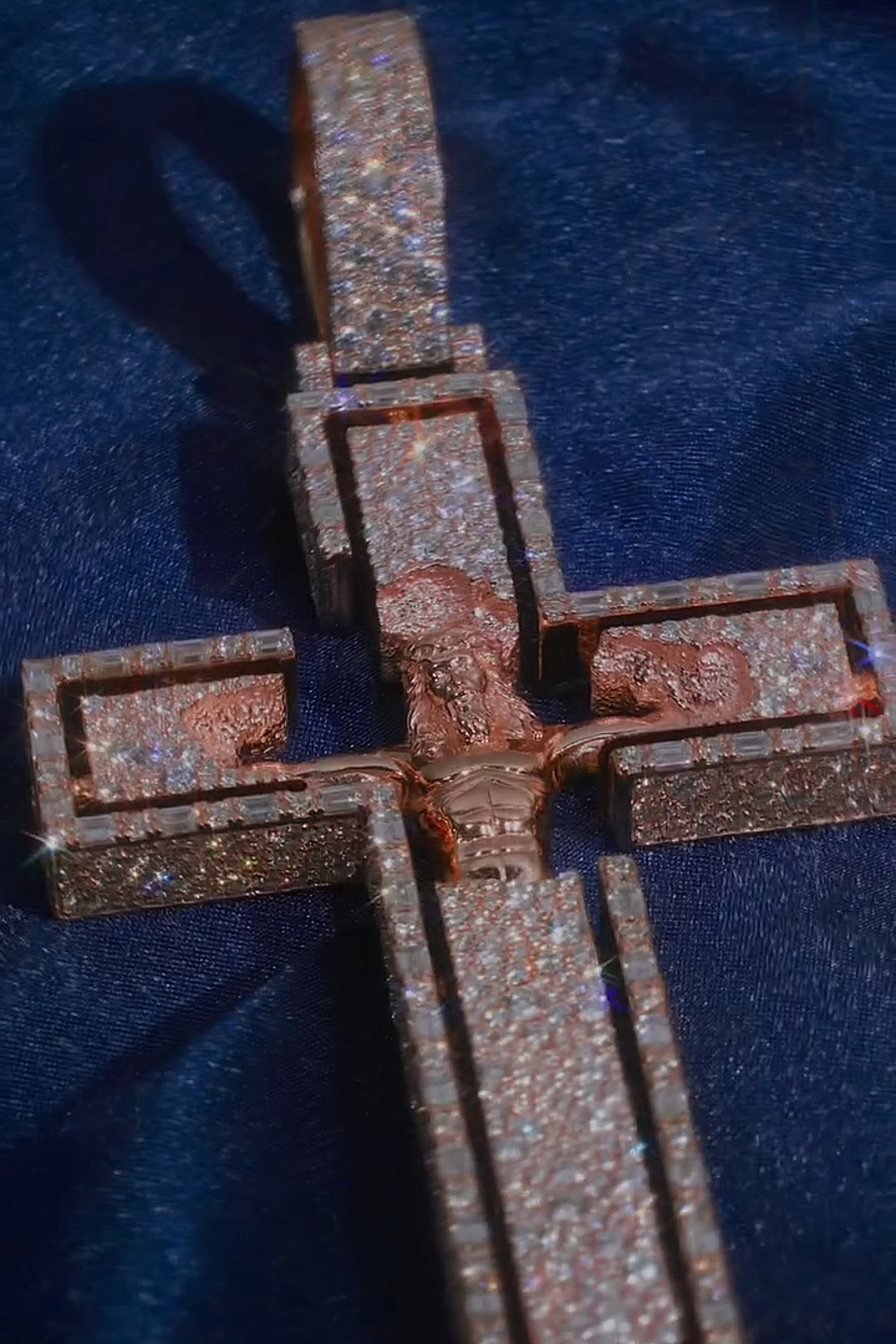 Moissanite Open Frame Crucifix Pendant