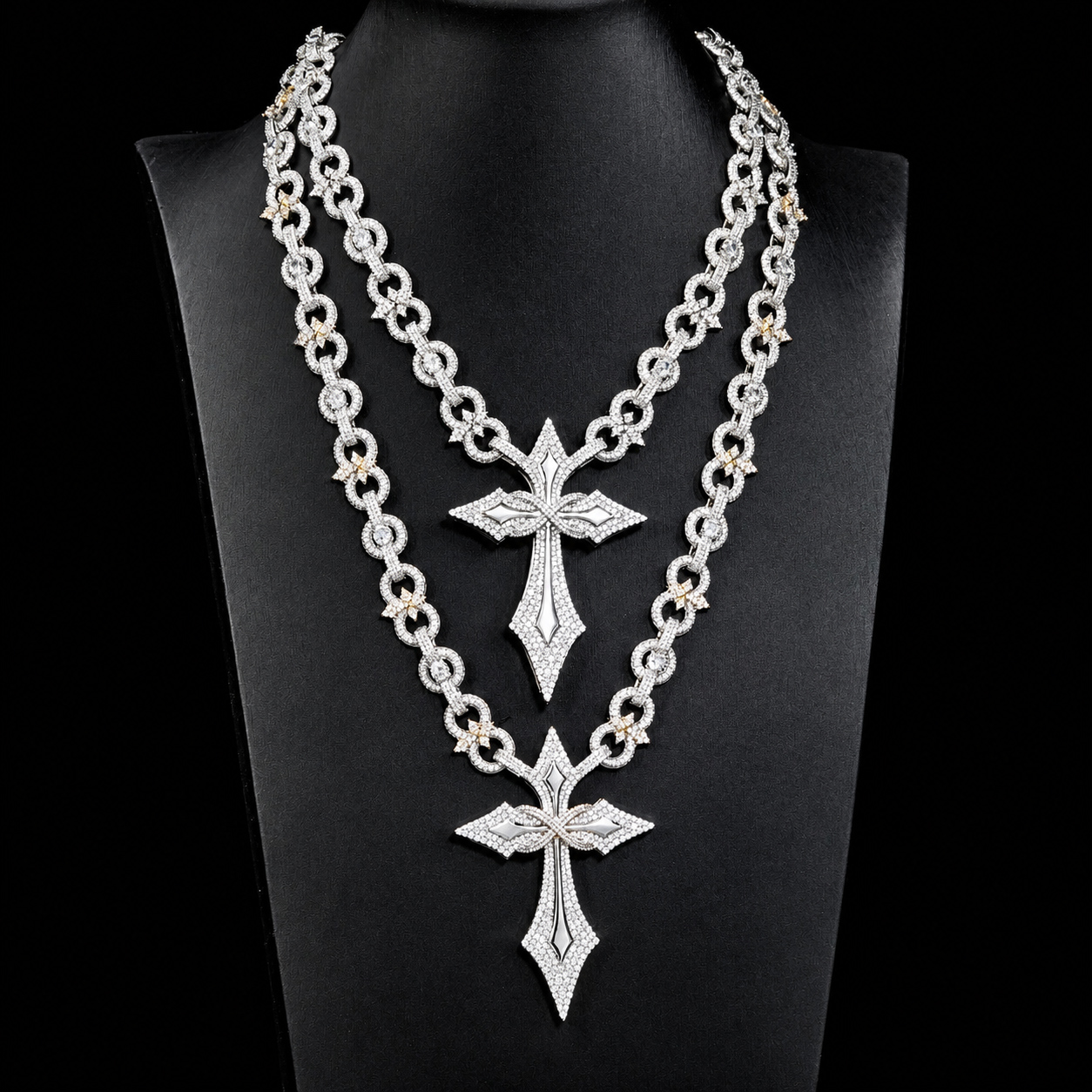 15mm Round Link Cross Pendant Chain