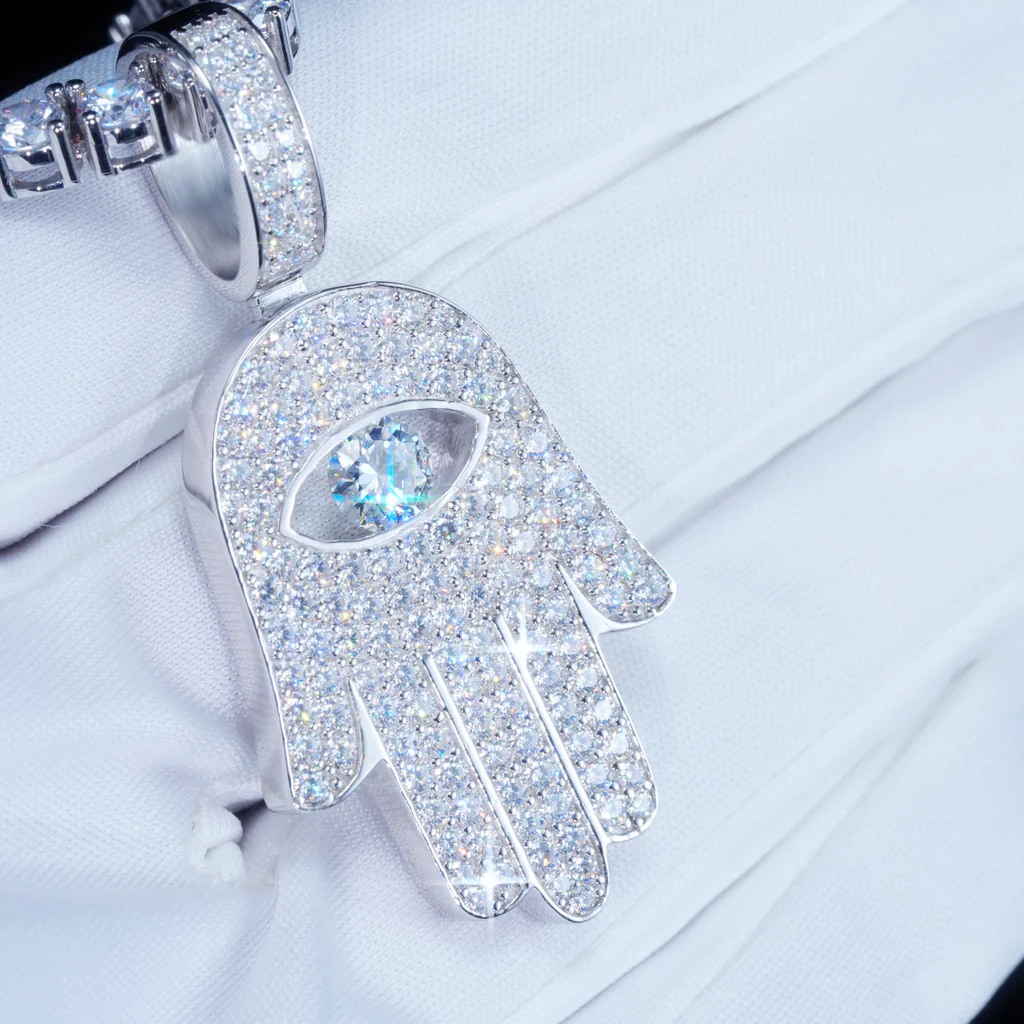 VVS Moissanite Hamsa Pendant