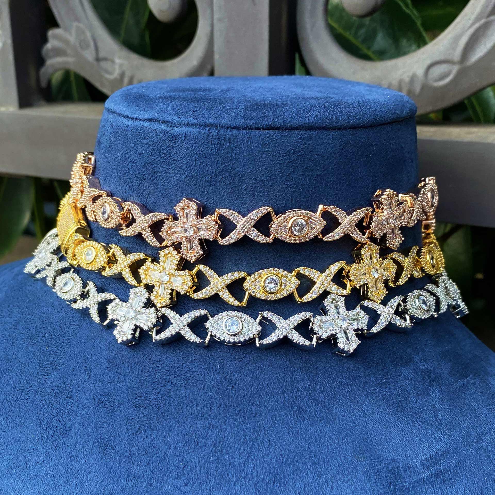 Ice Moissanite Eyes Cross Unlimited 8-figure Cuban Chain