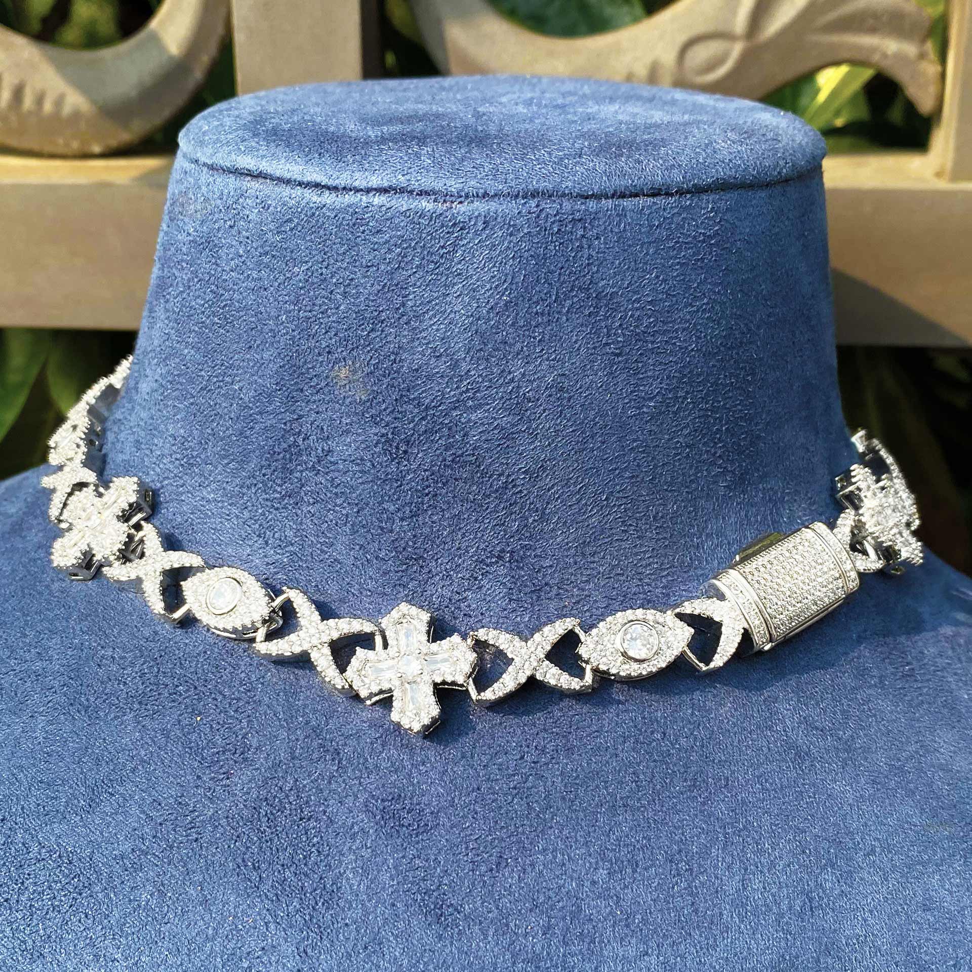 Ice Moissanite Eyes Cross Unlimited 8-figure Cuban Chain