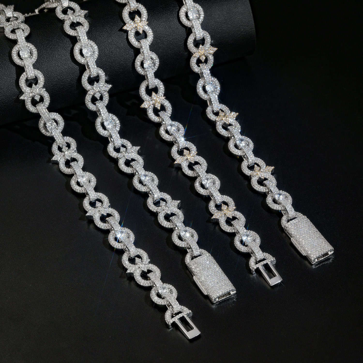 15mm Round Link Cross Pendant Chain