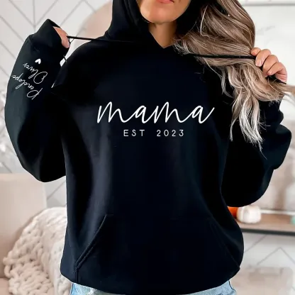 Minimalist Mama Sweatshirt with Date and Children Name