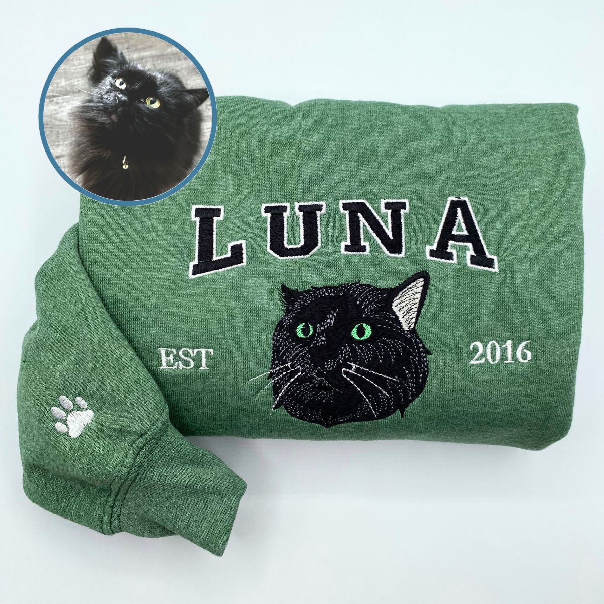 Custom Premium Handcrafted Pet Photo Embroidery with Pet Name T-shirt Sweatshirt Hoodie