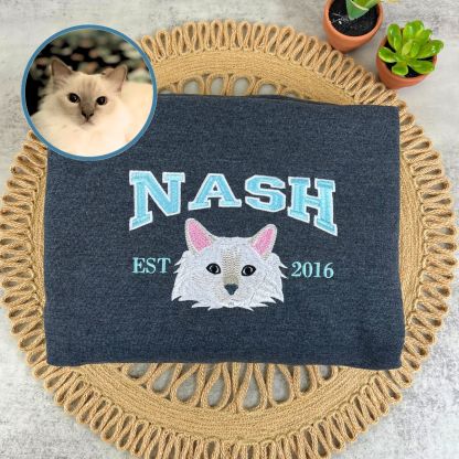 Custom Premium Handcrafted Pet Photo Embroidery with Pet Name T-shirt Sweatshirt Hoodie