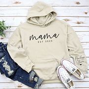 Minimalist Mama Sweatshirt with Date and Children Name