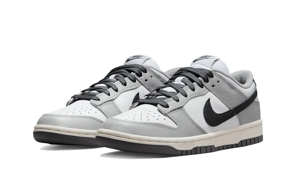 Nithtke Dunk Low Light Smoke Grey