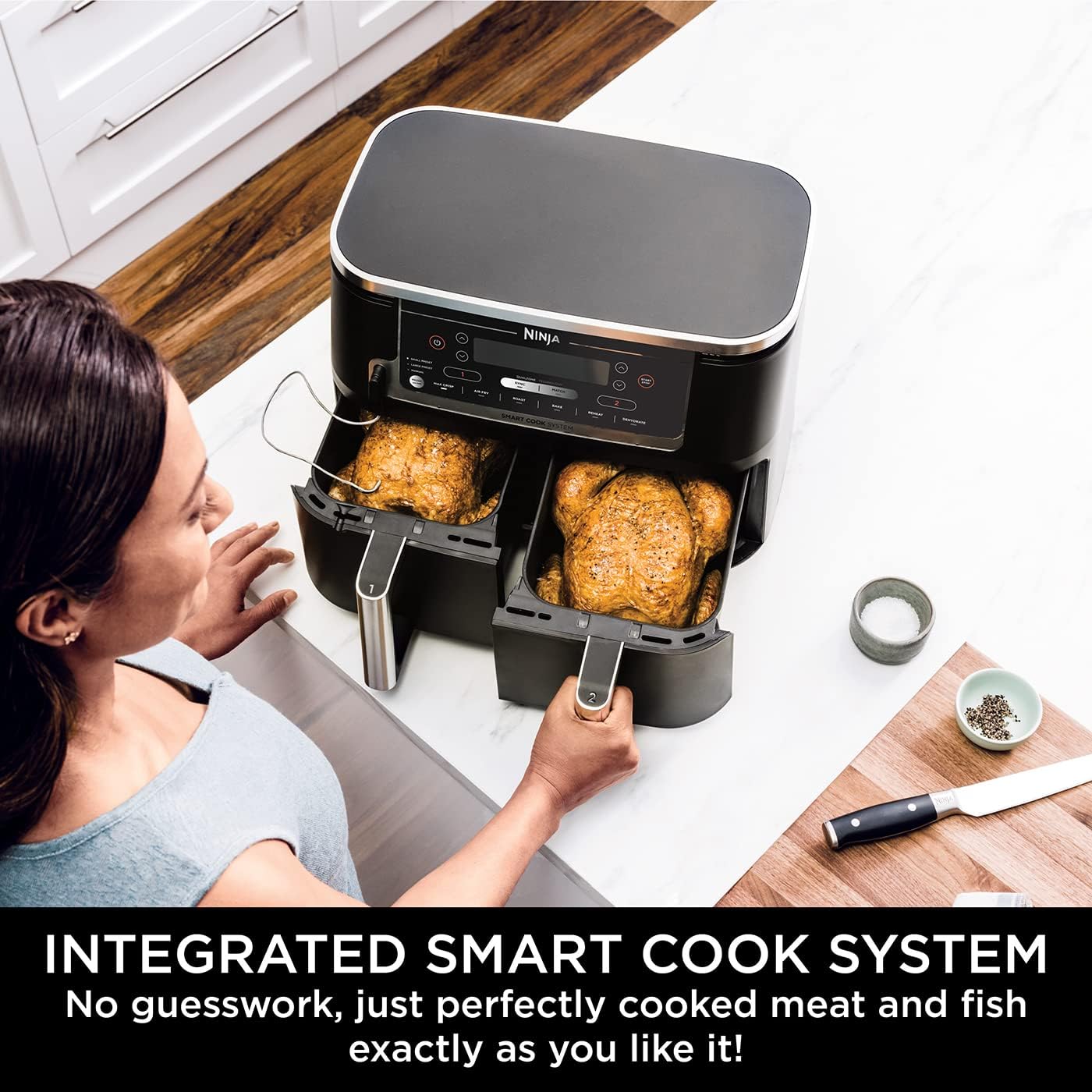Ninja Foodi MAX Dual Zone Air Fryer, Amazon Exclusive, Tongs, 2 Drawers, 9.5L, 6-in-1, Use No Oil, Air Fry, Max Crisp, Roast, Bake, 8 Portions, Nonstick Dishwasher Safe Baskets, Copper/Black AF400UKCP