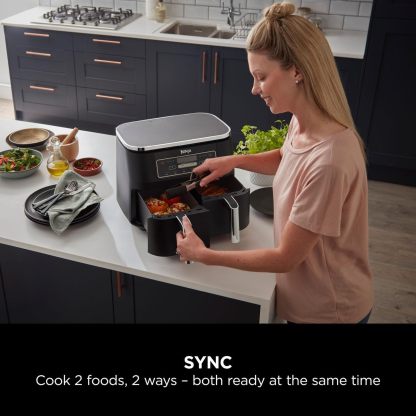 Ninja Foodi MAX Dual Zone Air Fryer, Amazon Exclusive, Tongs, 2 Drawers, 9.5L, 6-in-1, Use No Oil, Air Fry, Max Crisp, Roast, Bake, 8 Portions, Nonstick Dishwasher Safe Baskets, Copper/Black AF400UKCP
