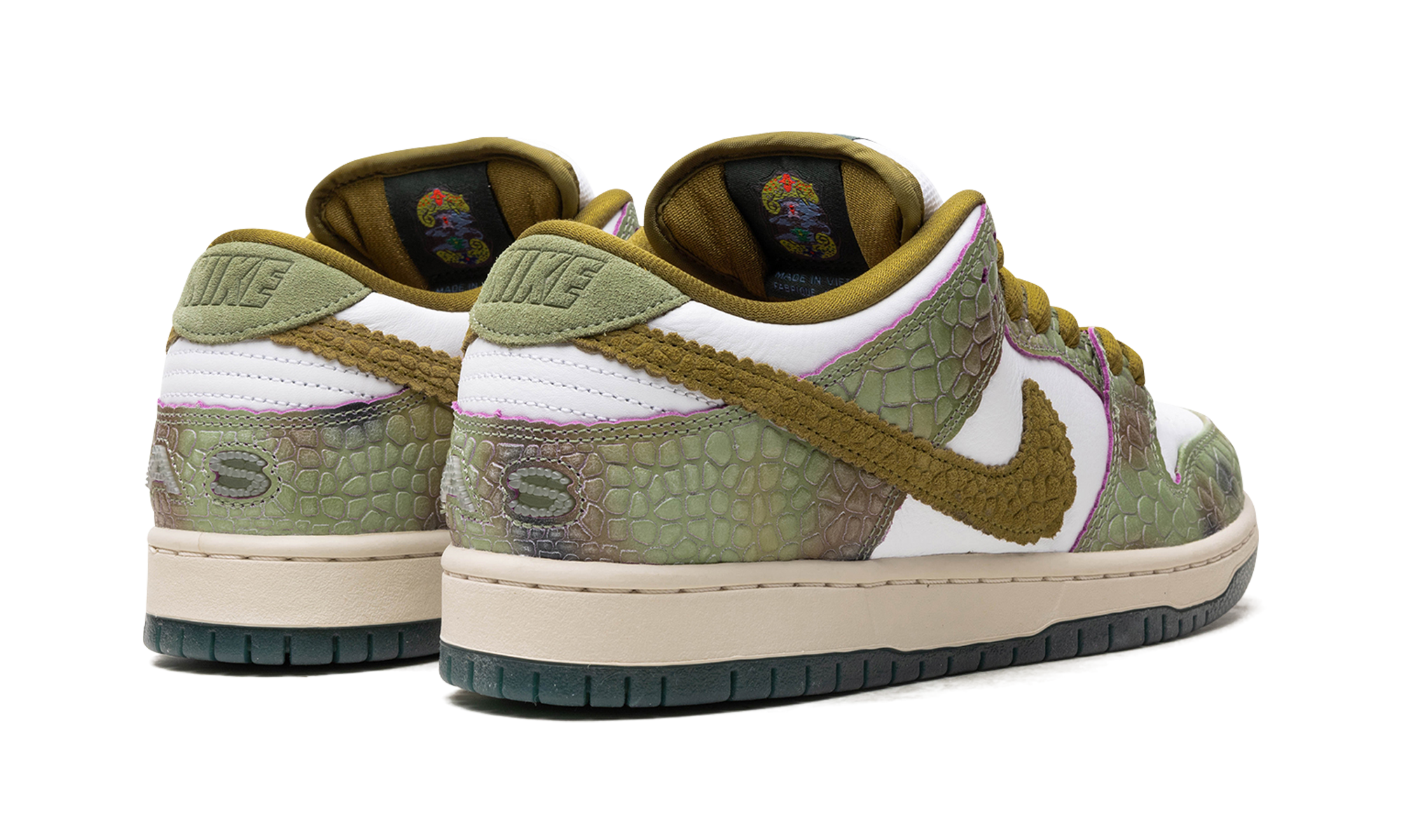 Nittgke SB Dunk Low Alexis Sablone Chameleon