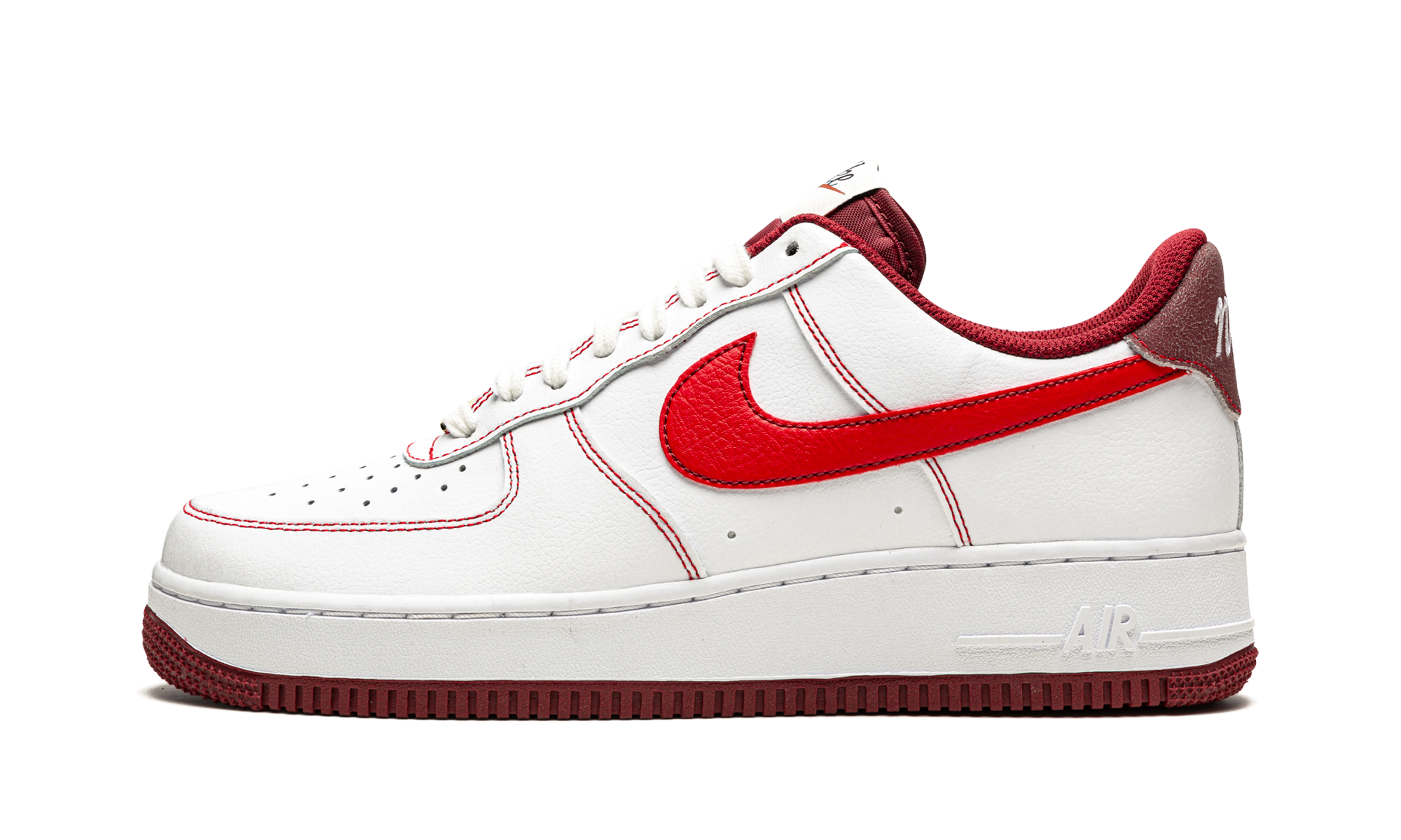 Nittgke Air Force 1 Low '07 First Use White Team Red