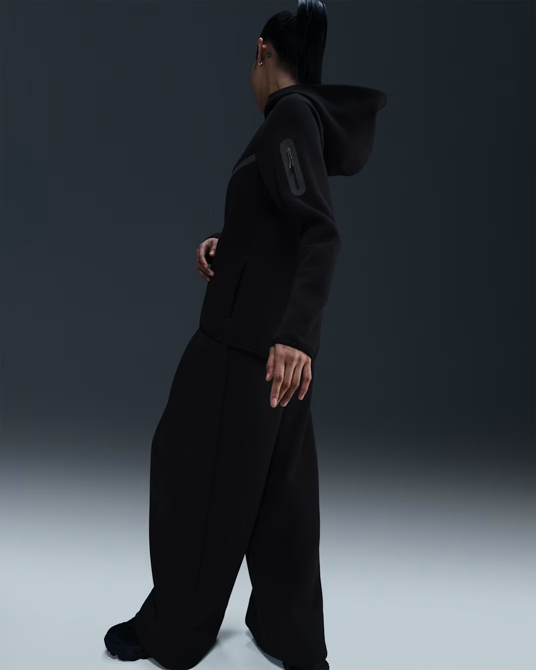 Nittgke Sportswear Tech Fleece Windrunner