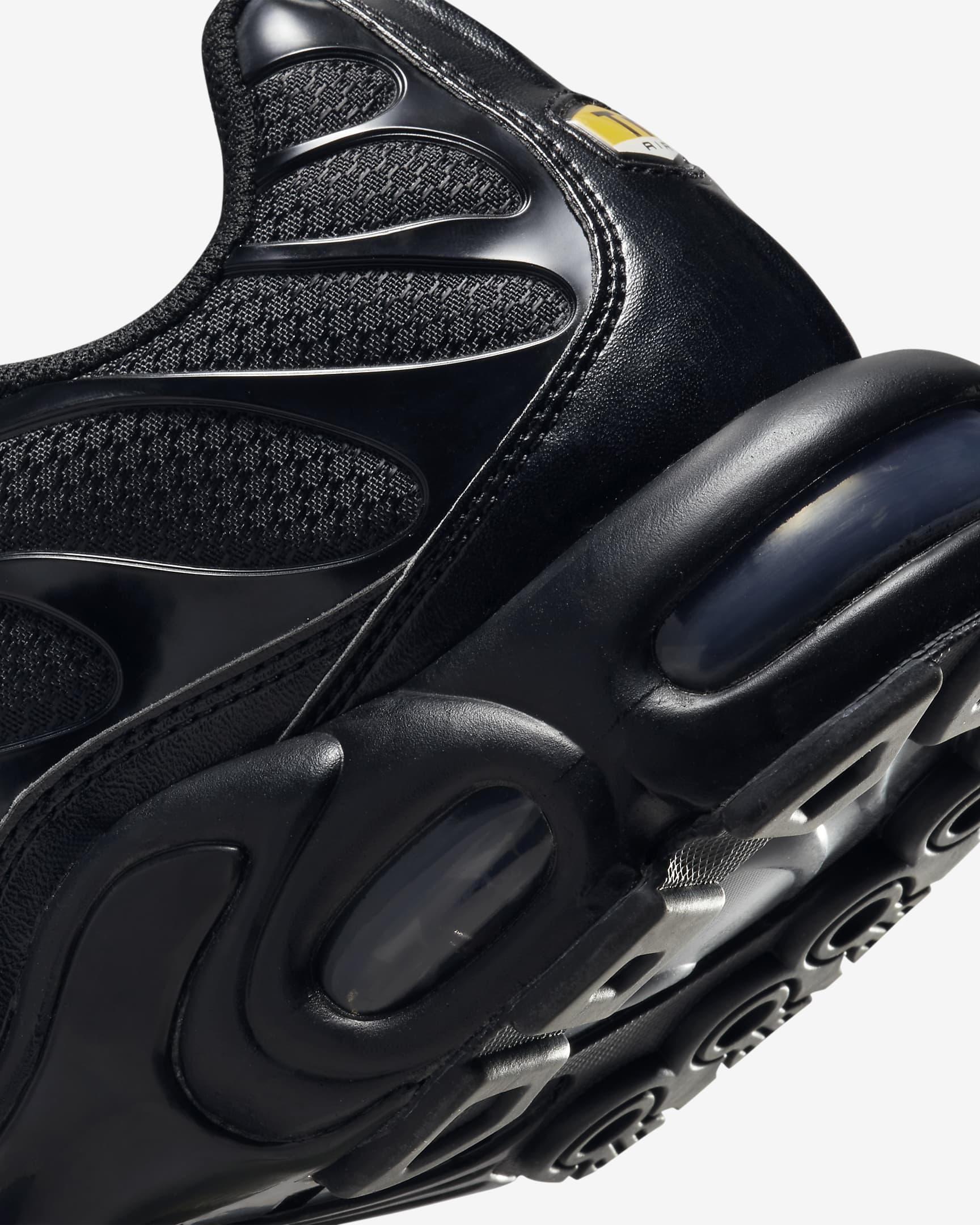 Nittgke Air Max Plus Triple Black