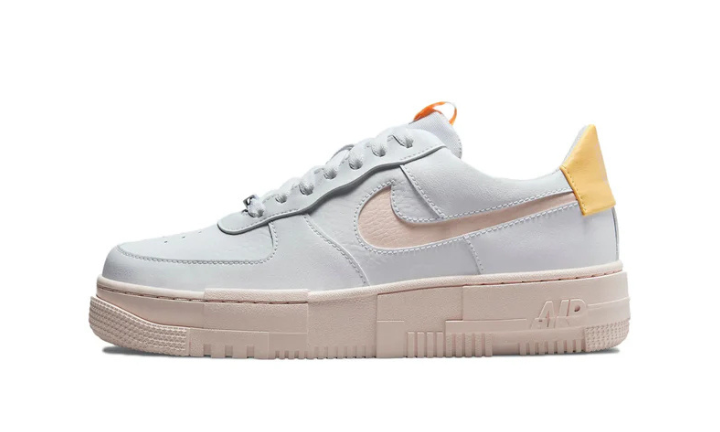 Nittgke Air Force 1 Pixel Arctic Orange (Women's)