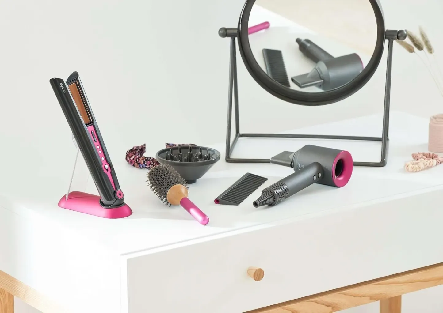 Dyson Kit de coiffure avec sèche-cheveux et fer à lisser 6 pièces