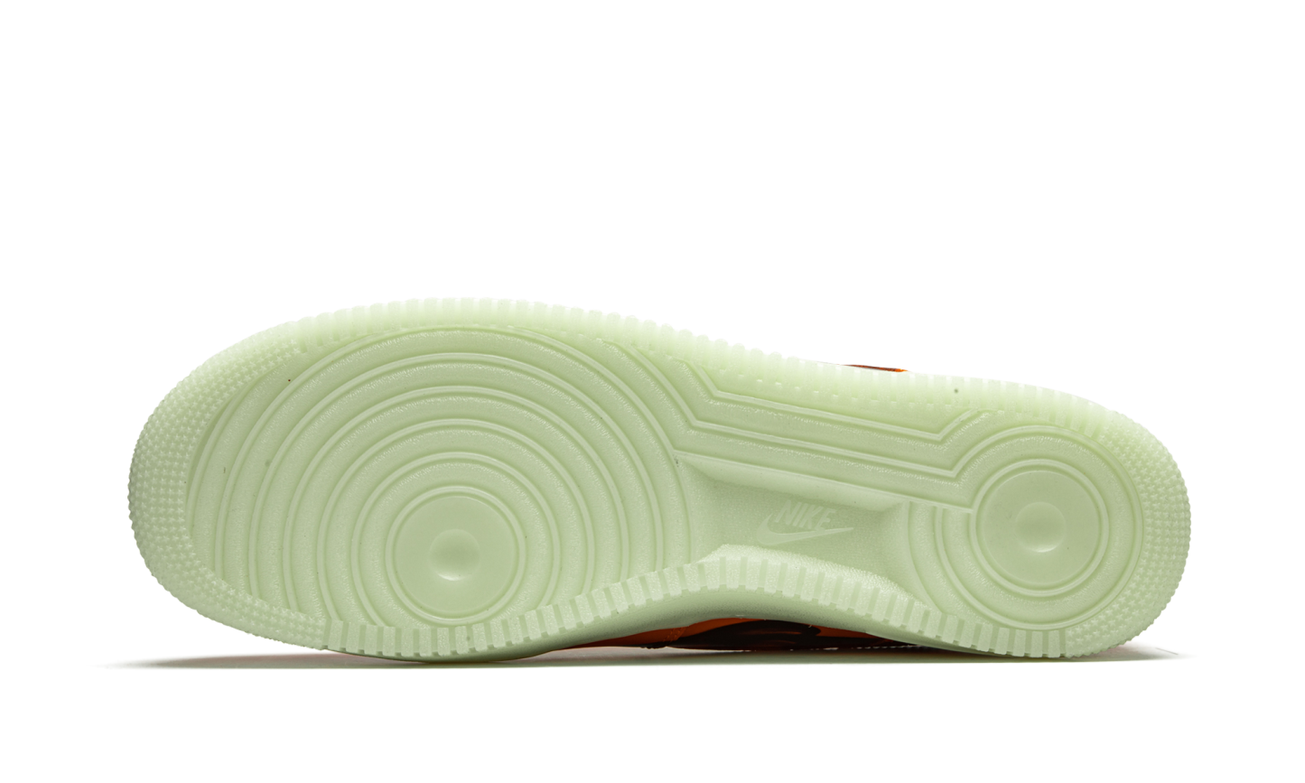 Nittgke Air Force 1 Low Orange Skeleton Halloween (2020)