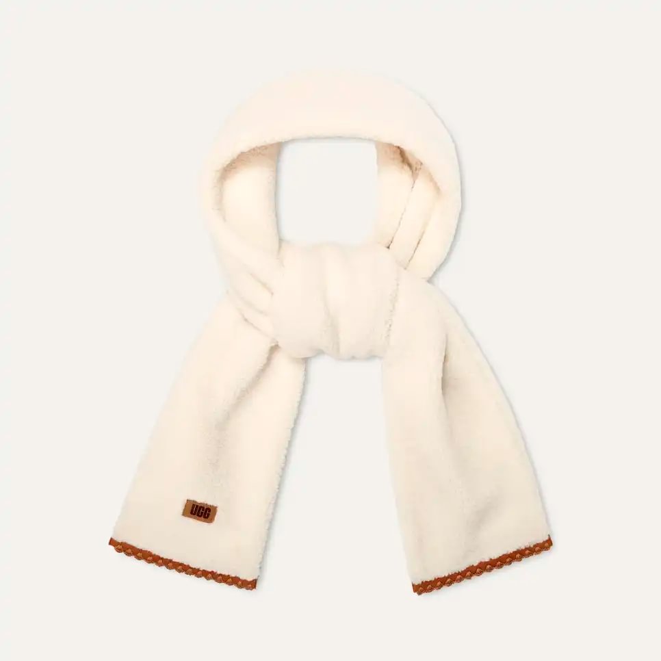 Femme fluff Scalloped Scarf