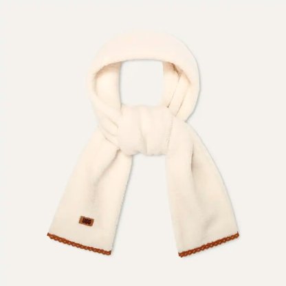 Femme fluff Scalloped Scarf