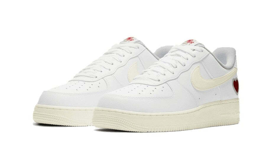 Nittgke Air Force 1 Low Valentine's Day (2021)