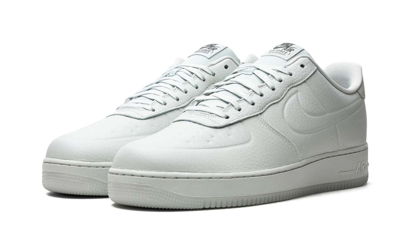 Nittgke Air Force 1 Low '07 Pro-Tech Waterproof Light Silver