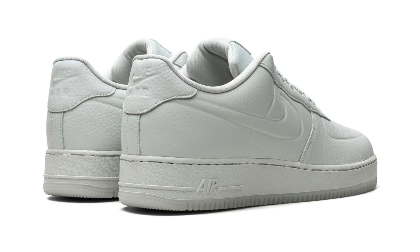 Nittgke Air Force 1 Low '07 Pro-Tech Waterproof Light Silver
