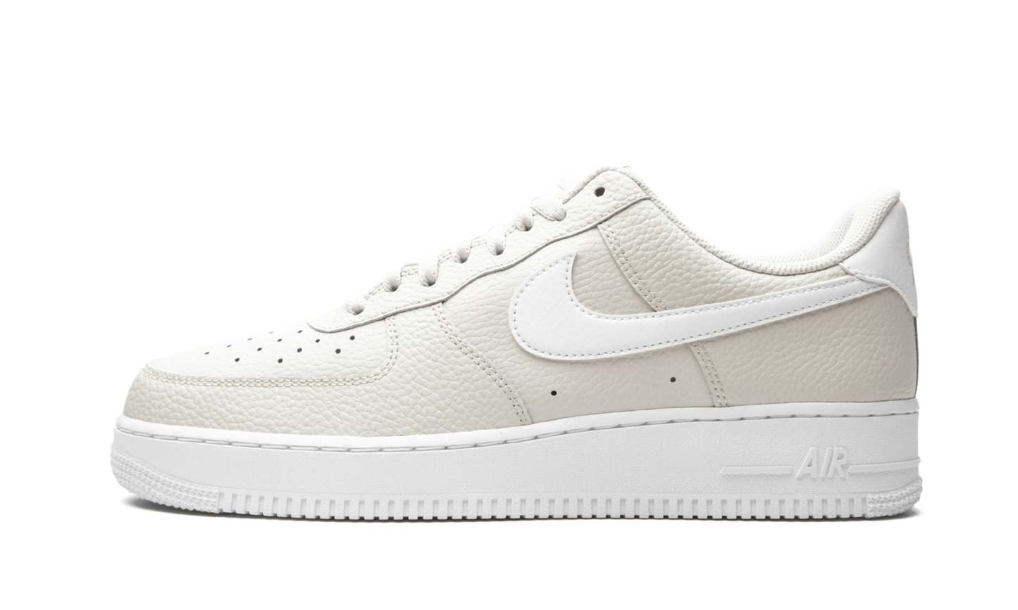 Nittgke Air Force 1 Low '07 Light Bone White