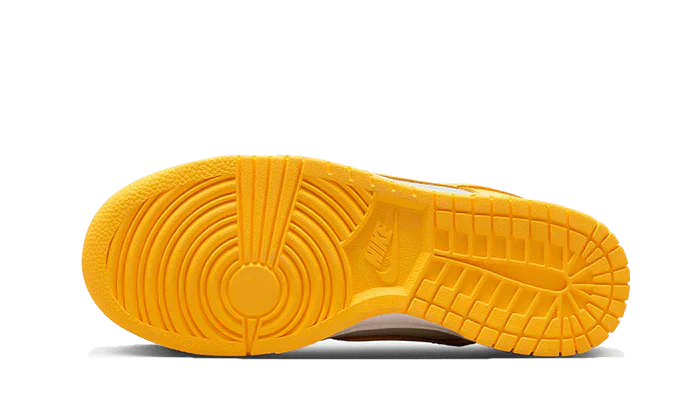 Nittgke Dunk Low Citron Pulse (Women's)