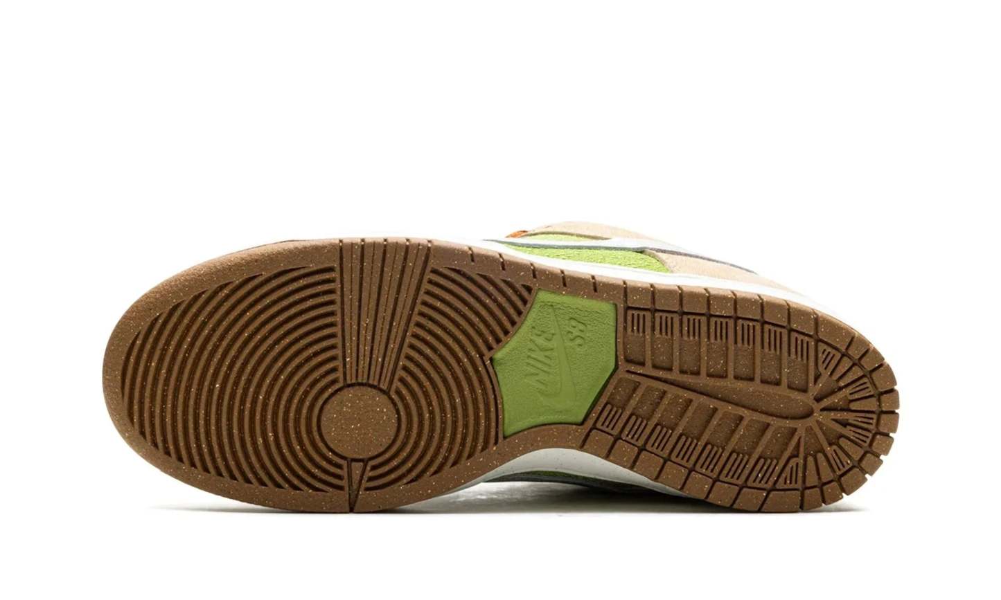 Nittgke SB Dunk Low Escargot