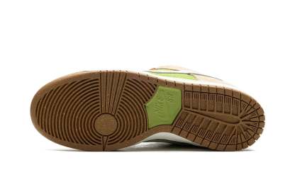 Nittgke SB Dunk Low Escargot