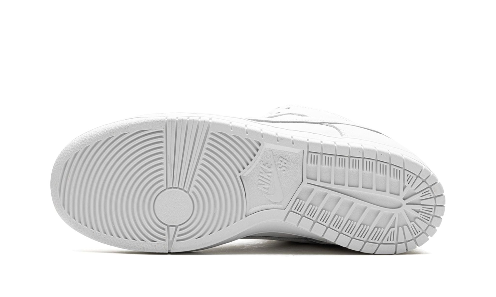 Nittgke SB Dunk Low Pro Triple White