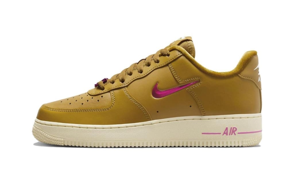 Air Force 1 '07 SE Dance Bronzine Pink (Women's)